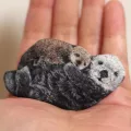 Реалистичные животные из камня