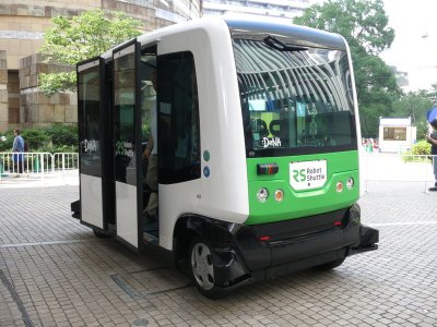 Испытания беспилотного автобуса в Японии