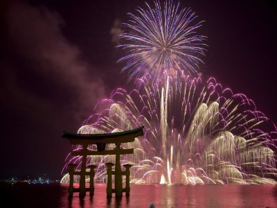 Фестивали фейерверков или ещё одна причина терпеть летнюю жару в Японии