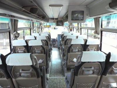 Салон среднего автобуса (27-28 мест) в Японии