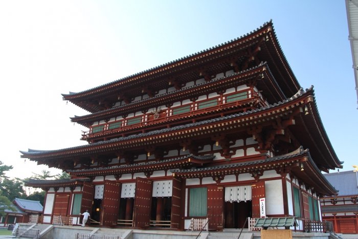 Храм Якуси-дзи